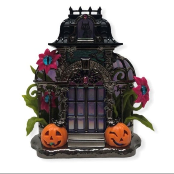 Bath & Body Works Halloween 2021 Haunted Conservatory Nightlight Wallflower NWT - Picture 1 of 5